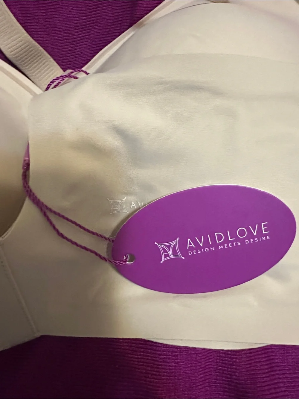 Avidlove Smooth Nude T-Shirt Bra — Full Coverage Comfort